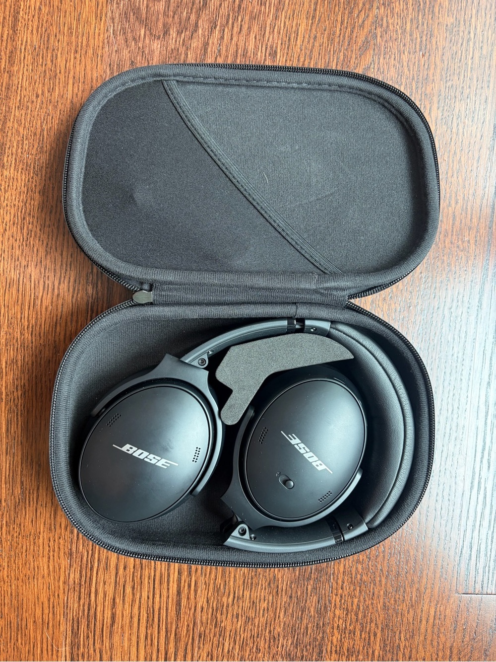 Bose Black Wireless Foldable Headphones with Zip Case